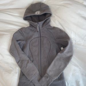 🍋 Sparkly grey lululemon scuba hoodie